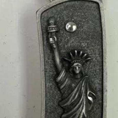 Vintage Buck 525 USA Statue of Liberty Centennial Knife (1886-1986)