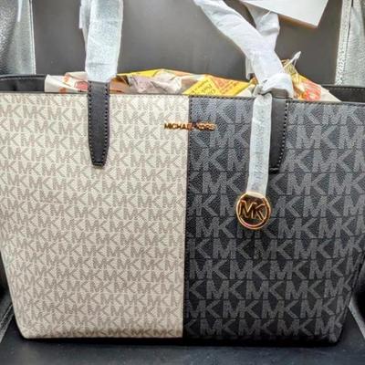 Sale Photo Thumbnail #46