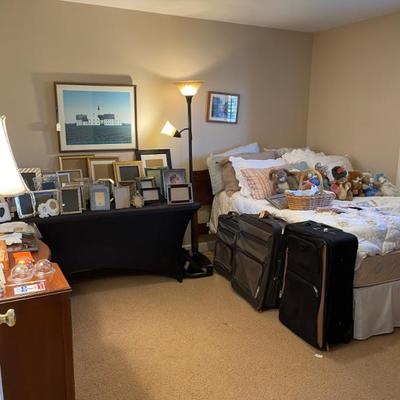 Sale Photo Thumbnail #184