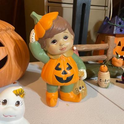 Sale Photo Thumbnail #327