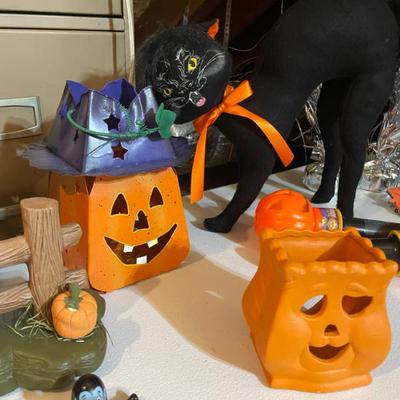 Sale Photo Thumbnail #329