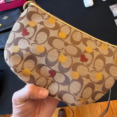 Sale Photo Thumbnail #417