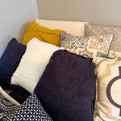 Sale Photo Thumbnail #365