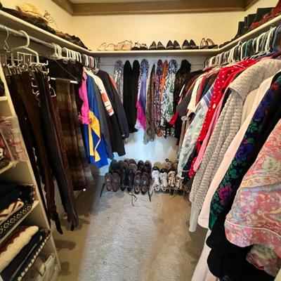 Sale Photo Thumbnail #164