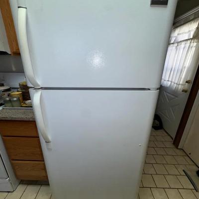 Frigidaire Refrigerator 