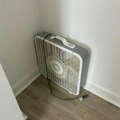 Sale Photo Thumbnail #144