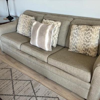 Sale Photo Thumbnail #47