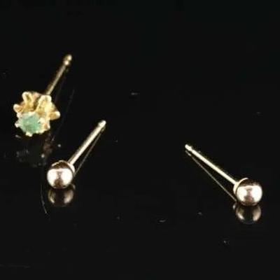 14k Gold Stud Earrings & 1 Emerald Stud Earring (.4g)
