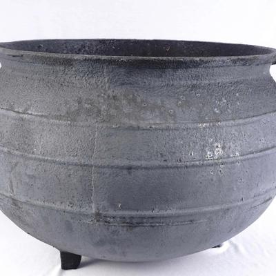 Large Antique American 15 Gallon Cast Iron 3 Leg Cauldron. Marked "Baltimore" And "15 Gallon"