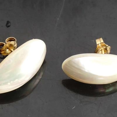 14k Yellow Gold Mother of Pearl Earrings