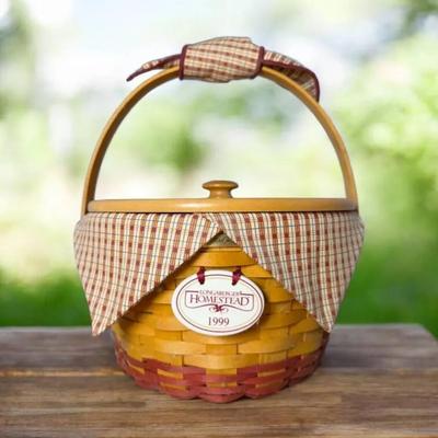 Longaberger 1999 Homestead Basket*