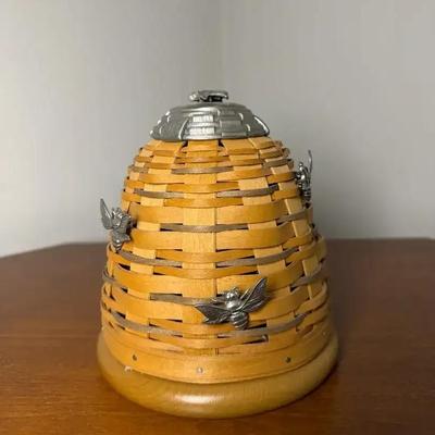Longaberger Beehive Collector's Club Basket