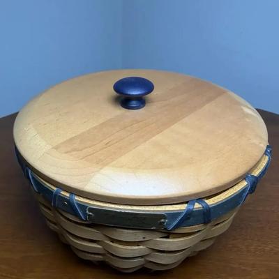 SIGNED Longaberger CC 2008 Member Basket