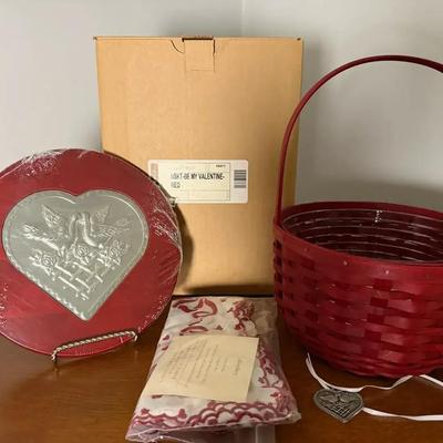 New Longaberger "Be My Valentine" Basket Set 