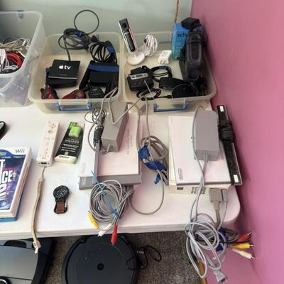 Various electronics, Wii systems with all cords