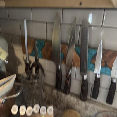Sale Photo Thumbnail #19: Lots of kitchen utensils