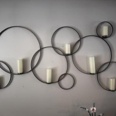 Sale Photo Thumbnail #9: Lots of wall decor