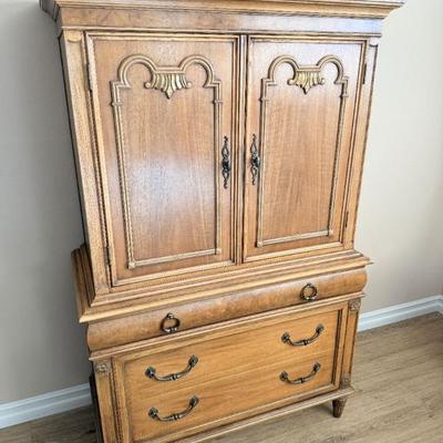 Sale Photo Thumbnail #100