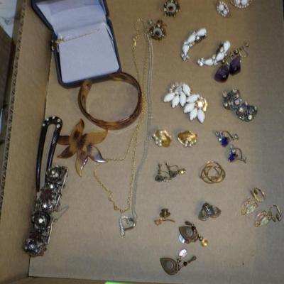 Sale Photo Thumbnail #129