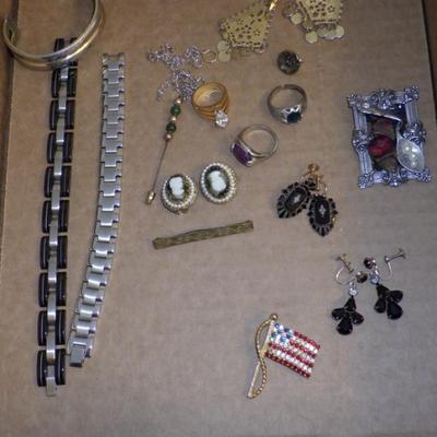 Sale Photo Thumbnail #121