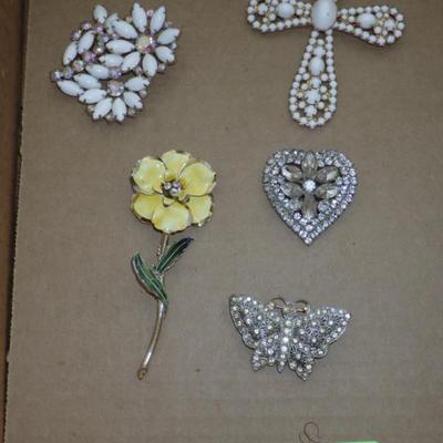 Sale Photo Thumbnail #173