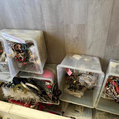 Sale Photo Thumbnail #162