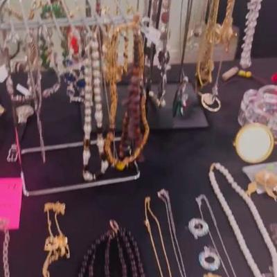 Sale Photo Thumbnail #3