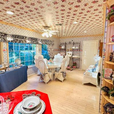 Sale Photo Thumbnail #104