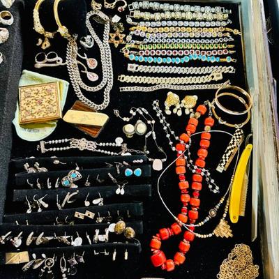 Sale Photo Thumbnail #275