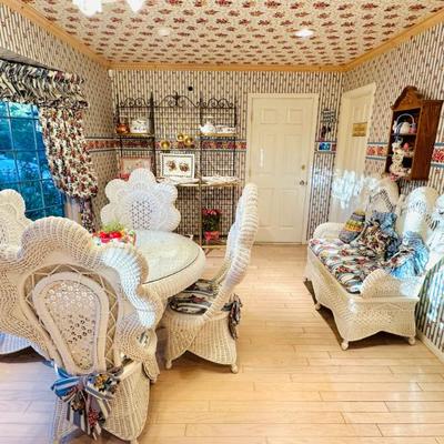 Sale Photo Thumbnail #122