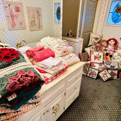 Sale Photo Thumbnail #100