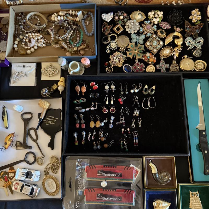 Sale Photo Thumbnail #4