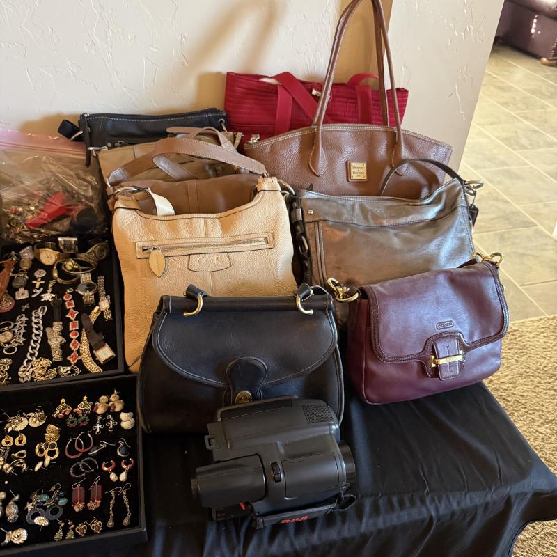 Sale Photo Thumbnail #7