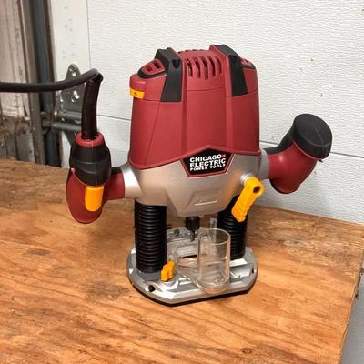 1-1/2 HP Plunger Router By Chicago Electric 