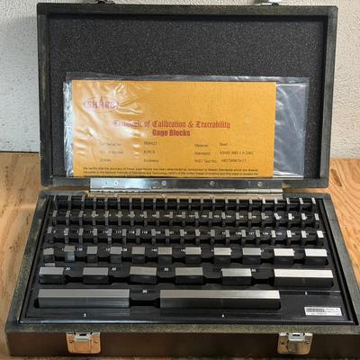 Shars 81-piece rectangular steel gage block set w/ Case & COA