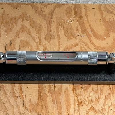Starrett No. 98 machinist's level