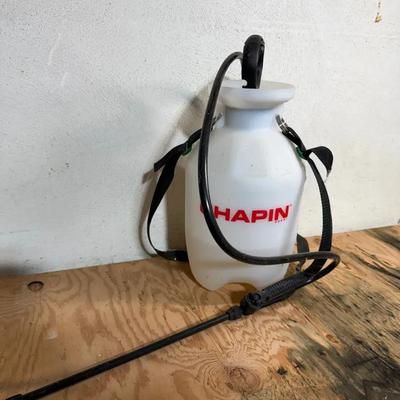 Chapin 1-gallon multi-purpose poly tank sprayer.  