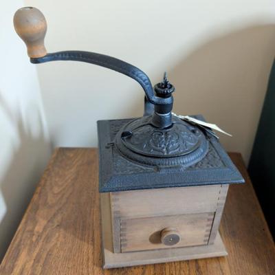 Sale Photo Thumbnail #666