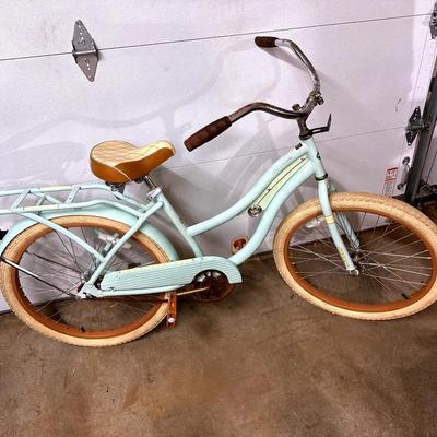 Huffy - Nel Lusso Bicycle 