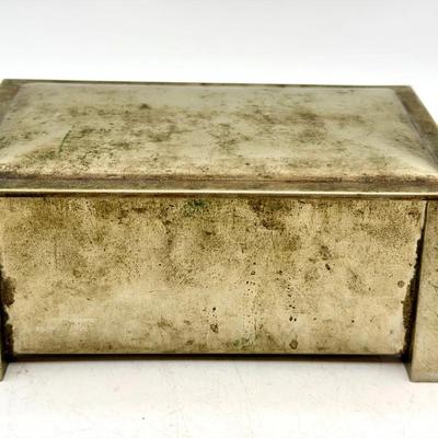 Early 20th Century L.& M. T. Co. Fatima Cigarette Silver Dresser Box 