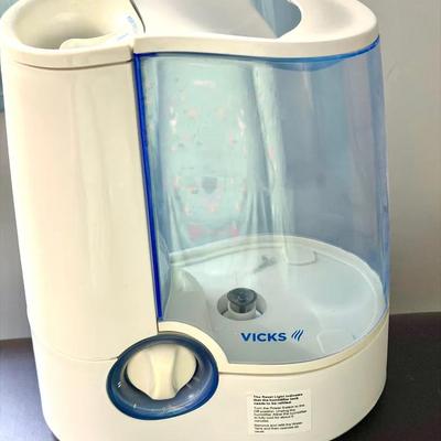 Vicks Humidifier 