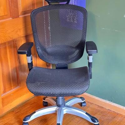Hyken - Adjustable Computer Chair 