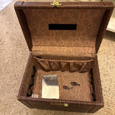 Sale Photo Thumbnail #1108