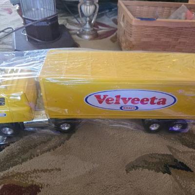 Sale Photo Thumbnail #159