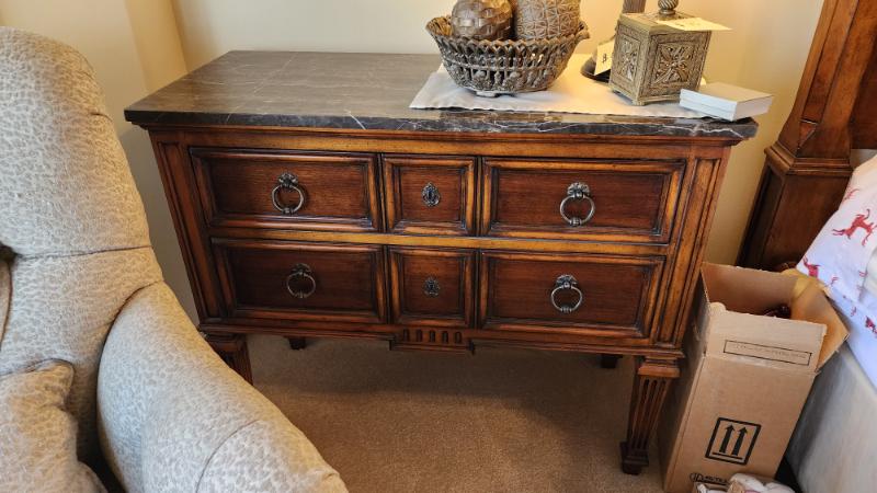 Sale Photo Thumbnail #94