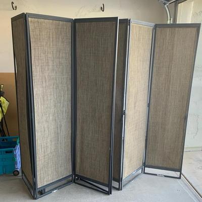 3 Foldable Screen Doors 