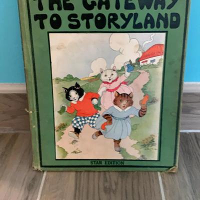 Antique 1925 The Gateway To Storyland Book 