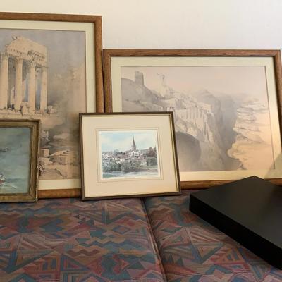 Pictures With Frames 