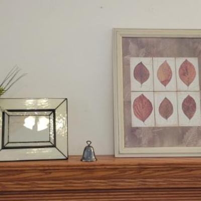Sale Photo Thumbnail #23: Mantel Decor