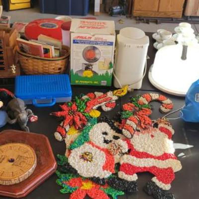 Sale Photo Thumbnail #285: Plastic Popcorn Art 